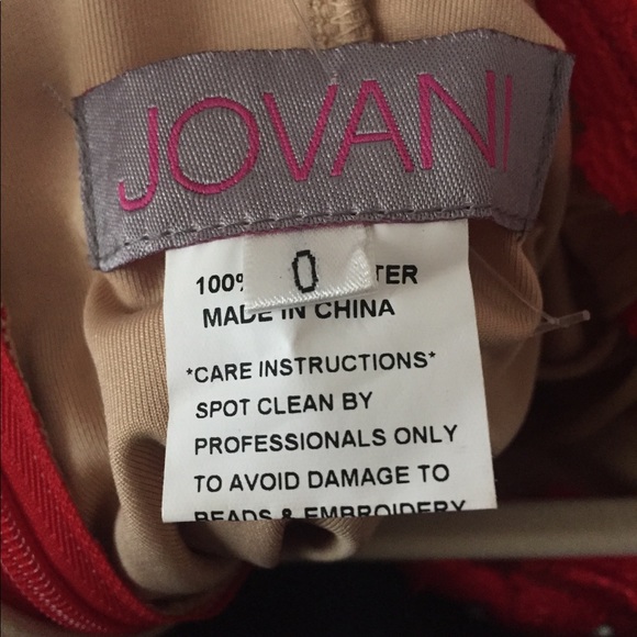 Red Dress - Picture 4 of 4